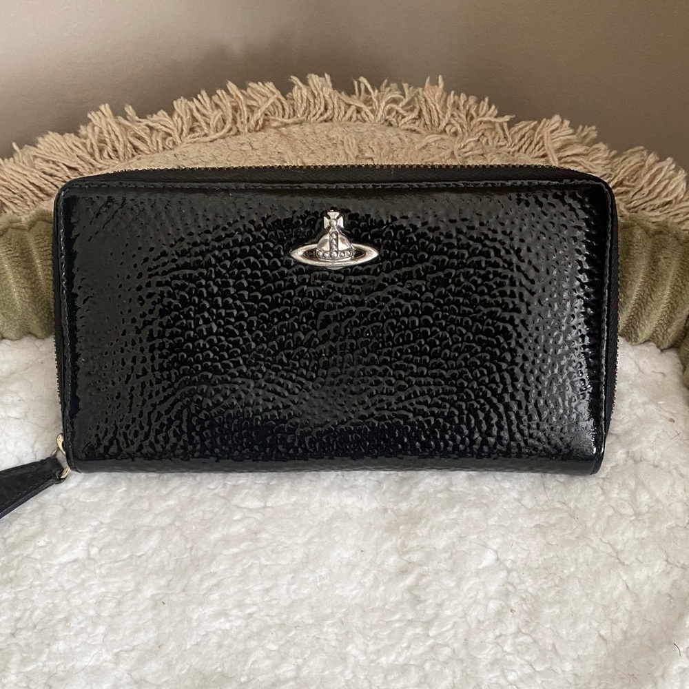 Vivienne Westwood Shiny Black Wallet